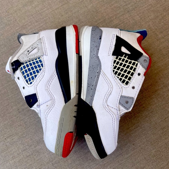 Jordan 4 - Picture 1 of 5